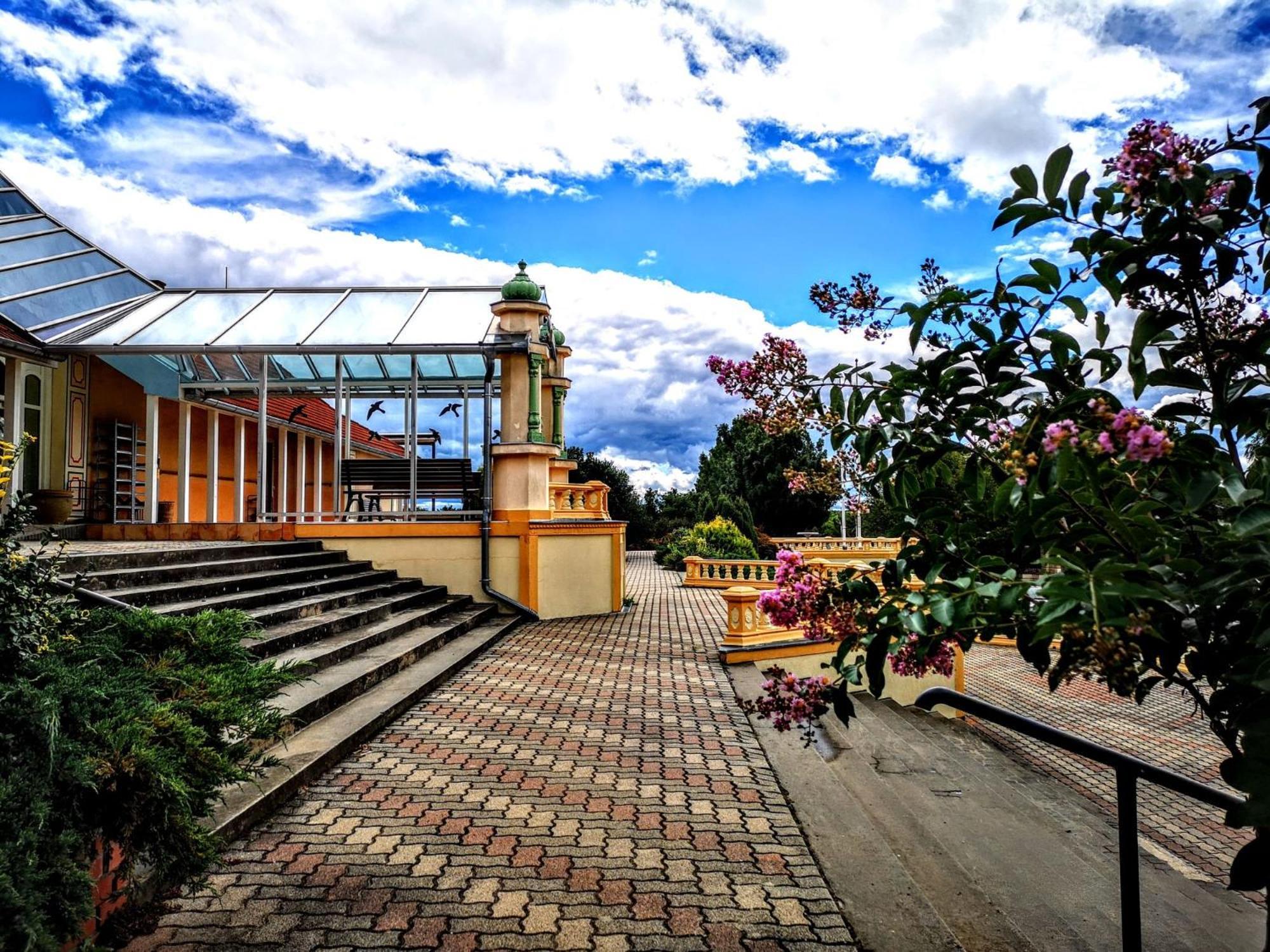 Gurudeva Bhavan Somogyvámos エクステリア 写真
