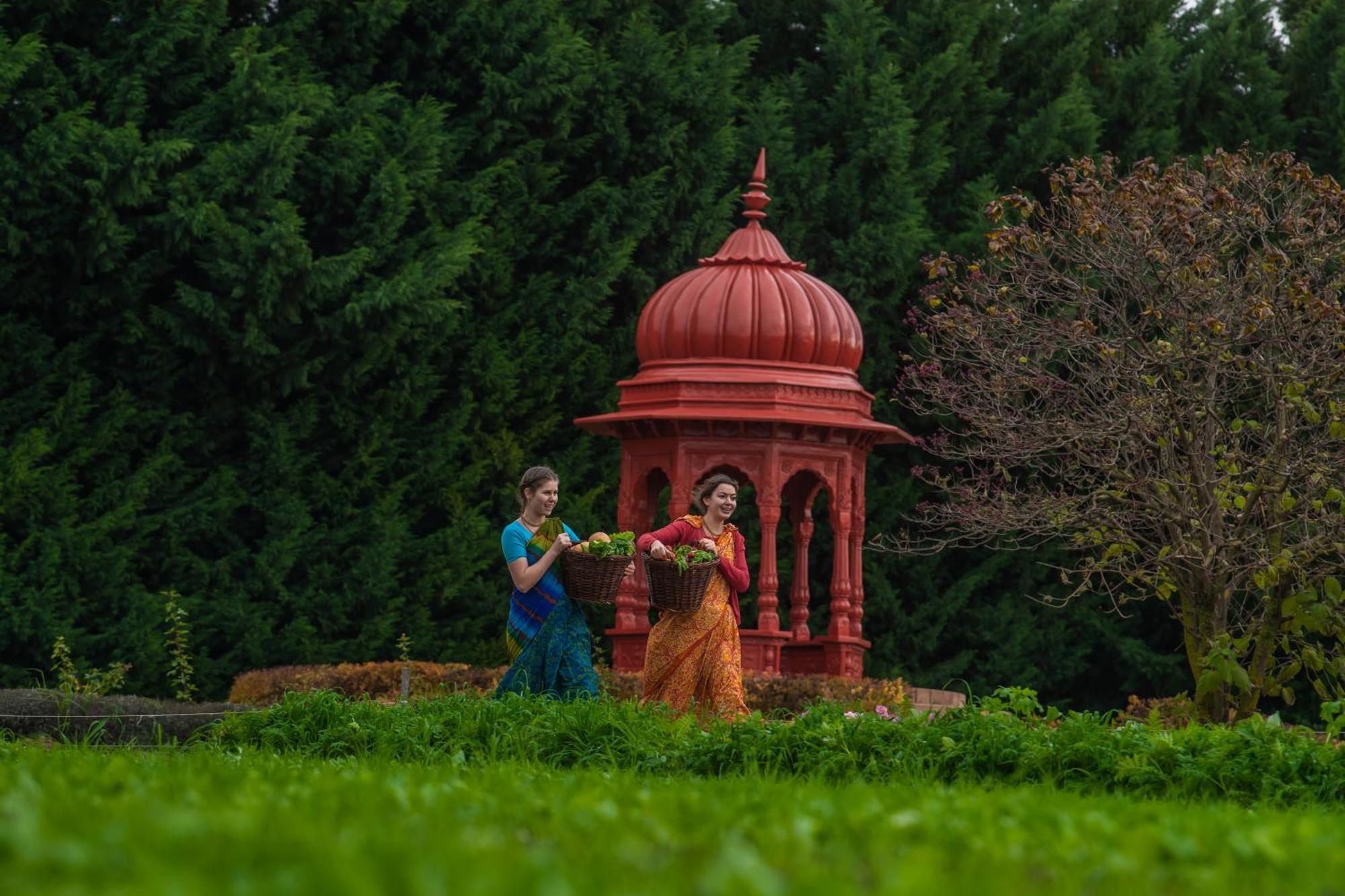 Gurudeva Bhavan Somogyvámos エクステリア 写真